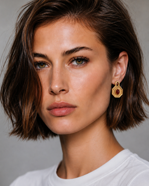 ADELE AKIK KÜPE